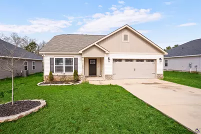 109 Red Tail Circle, Byron, GA 31008 - Photo 1