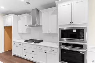 304 Airview Dr, Warner Robins, GA 31093 - Photo 22