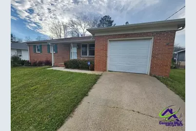 114 Windsor, Warner Robins, GA 31088 - Photo 1