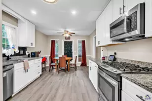 211 Crakston Ct, Bonaire, GA 31005 - Photo 8