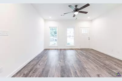 100 Leisure Pointe Cove, Warner Robins, GA 31088 - Photo 2