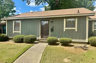 124 Stonehedge Drive, Warner Robins, GA 31088 - Photo 1