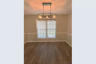 422 Lake Front Drive, Warner Robins, GA 31088 - Photo 4