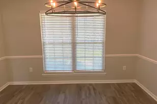 422 Lake Front Dr, Warner Robins, GA 31088 - Photo 4