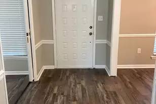 422 Lake Front Dr, Warner Robins, GA 31088 - Photo 2