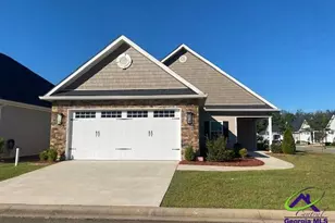 145 Fairway Oaks Dr, Perry, GA 31069 - Photo 2