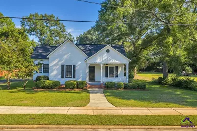 318 Persons Street, Fort Valley, GA 31030 - Photo 1