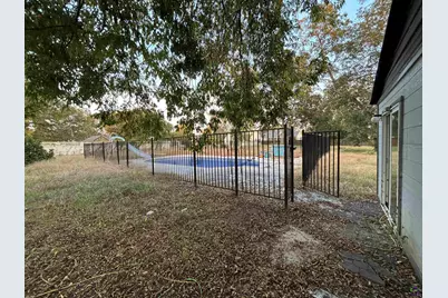 140 Racetrack Drive, Cochran, GA 31014 - Photo 6