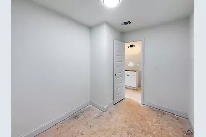 206 Sutton Drive, Perry, GA 31069 - Photo 16