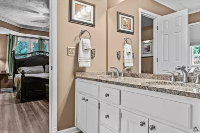 3075 Oak Meadow Drive, Snellville, GA 30078 - Photo 18