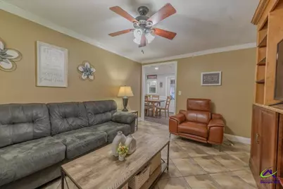 214 Kingsbury, Warner Robins, GA 31088 - Photo 4