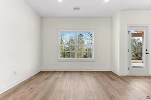 312 Airview Dr, Warner Robins, GA 31093 - Photo 22