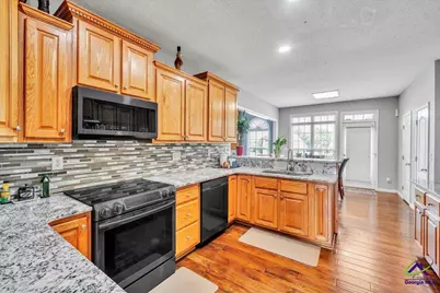 605 Dodds Walk, Macon, GA 31220 - Photo 12