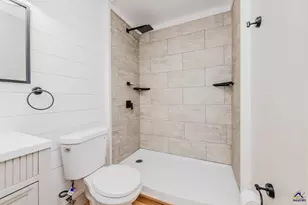 1369 King Arthur Dr, Macon, GA 31220 - Photo 16