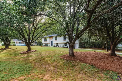 1369 King Arthur Drive, Macon, GA 31220 - Photo 4