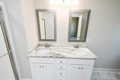 412 Lamplight Drive, Byron, GA 31008 - Photo 18