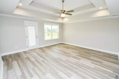 412 Lamplight Drive, Byron, GA 31008 - Photo 2