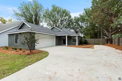 100 Pebblebrook East, Warner Robins, GA 31088 - Photo 1