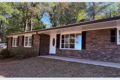126 Waterfront Way, Warner Robins, GA 31093 - Photo 1