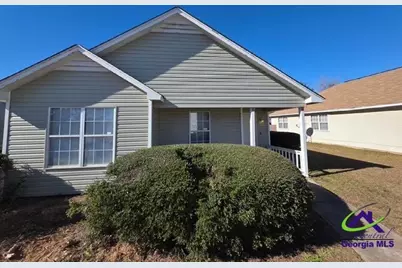 302 Kensington Circle, Warner Robins, GA 31093 - Photo 1