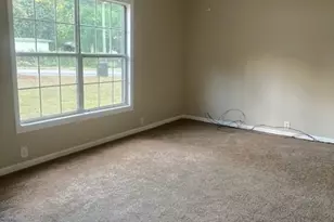 102 Camellia Cir, Warner Robins, GA 31093 - Photo 2