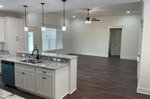 118 Pecan St, Cochran, GA 31014 - Photo 6