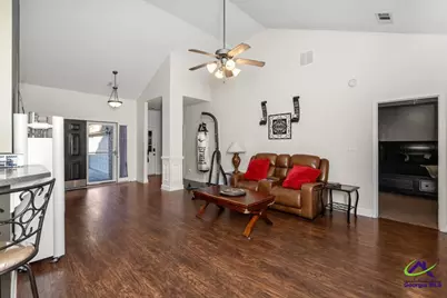 124 Timber Ridge Boulevard, Byron, GA 31008 - Photo 4