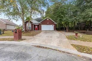 106 Hampstead Ct, Warner Robins, GA 31088 - Photo 2