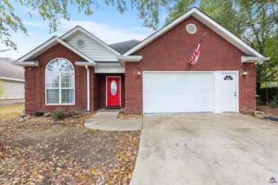 106 Hampstead Court, Warner Robins, GA 31088 - Photo 1