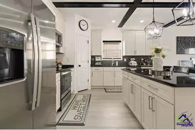 205 Beau Claire Circle, Byron, GA 31008 - Photo 6