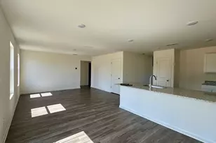 508 Liberty Hall Dr, Bonaire, GA 31005 - Photo 2