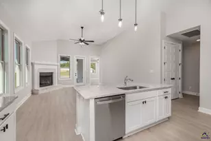 102 Hunt&apos S Landing Dr, Kathleen, GA 31047 - Photo 8