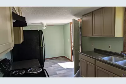 108 Margaret Drive, Warner Robins, GA 31093 - Photo 4