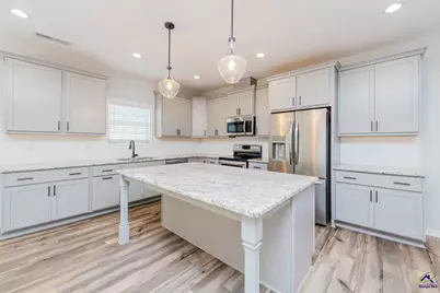 309 E River Cane Run, Perry, GA 31069 - Photo 8