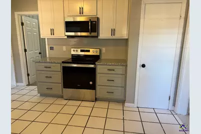 116 W Lewis Street, Cochran, GA 31014 - Photo 10