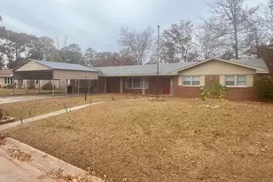 409 Forest Lake Dr, Warner Robins, GA 31093 - Photo 2