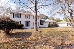 101 S Oaks Ln, Warner Robins, GA 31088 - Photo 2