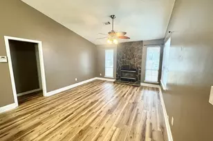 321 Somerset Dr, Warner Robins, GA 31088 - Photo 2