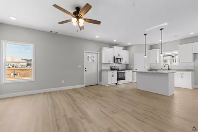 236 Beau Claire Circle, Byron, GA 31008 - Photo 2