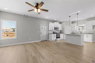 236 Beau Claire Cir, Byron, GA 31008 - Photo 2