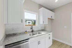 236 Beau Claire Cir, Byron, GA 31008 - Photo 8