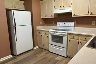 210 Addison Ln, Perry, GA 31069 - Photo 4