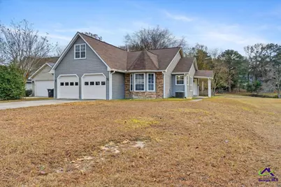 201 Bayside Drive, Warner Robins, GA 31088 - Photo 2