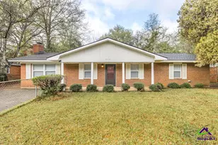 111 Briarwood Dr, Warner Robins, GA 31093 - Photo 1