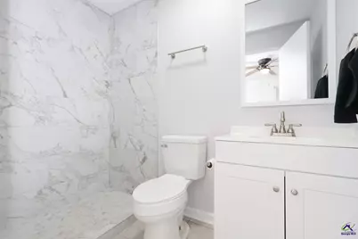 105 Larryton Drive, Cochran, GA 31014 - Photo 18