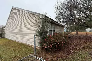 212 Dunmurry Pl, Warner Robins, GA 31093 - Photo 8