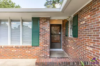 203 Todd, Warner Robins, GA 31088 - Photo 4