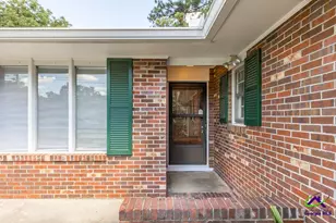 203 Todd, Warner Robins, GA 31088 - Photo 4