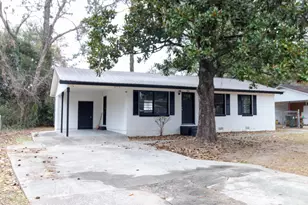 94 Ravenwood Way, Warner Robins, GA 31093 - Photo 1