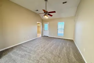 105 Selena Ct, Warner Robins, GA 31088 - Photo 2